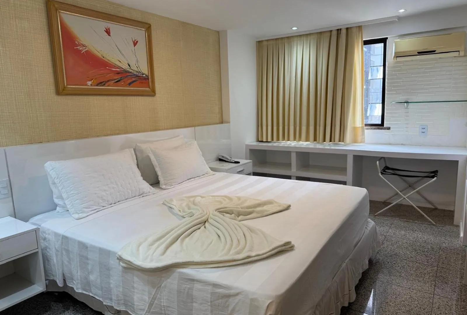 Chic Hotel Suite In Fabulous Meireles Fortaleza With Wifi, Fitness Room